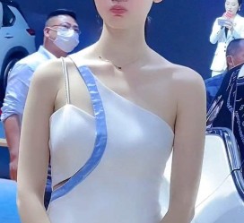 防城港大学女生模特特殊兼职(大学生兼职模特怎么联络)
