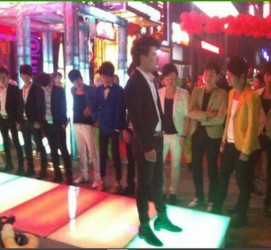 防城港深圳夜总会伴游模特雇用(深圳KTV模特雇用)