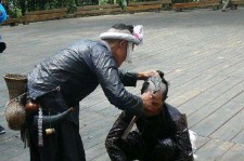 防城港欲带老伴游遍中国(带着老伴去旅游)