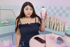 防城港胖模(胖模特穿衣搭配图片)