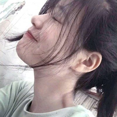 防城港伴游女生烟雨蒙蒙的资料