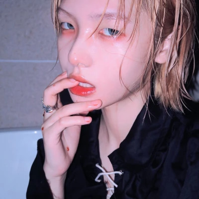 防城港伴游女生樱花漫舞的资料