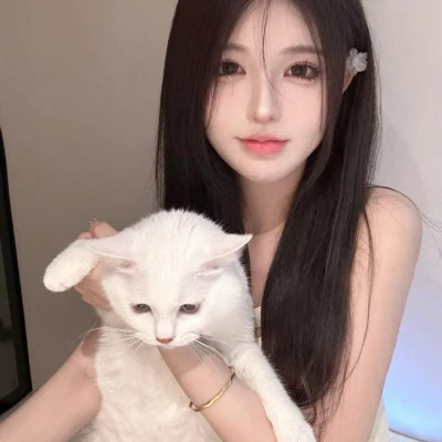 防城港伴游女生陈露晞的资料