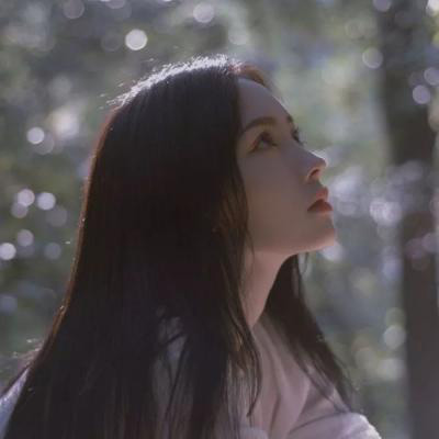 防城港伴游女生秦鹿鸣的资料