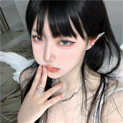 防城港伴游女生东方镜月的资料