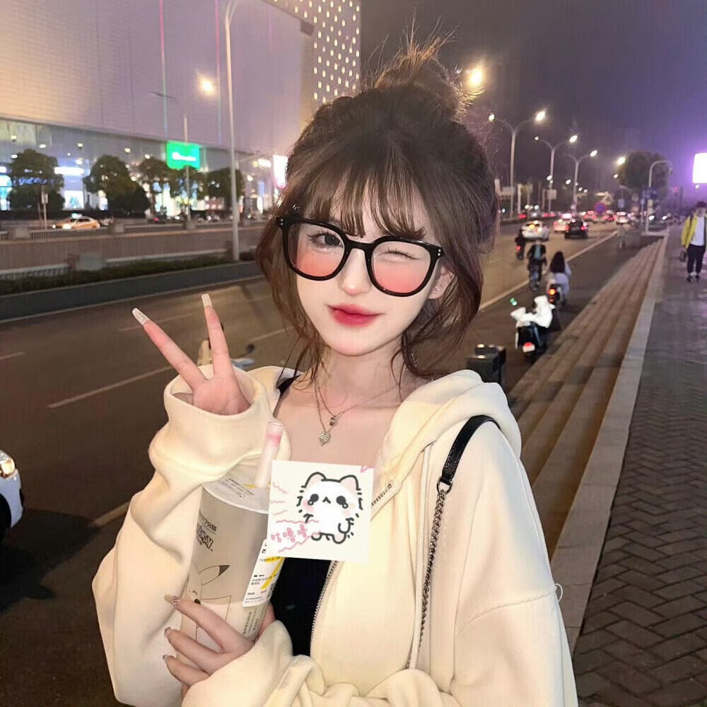 防城港伴游女生KIKI的资料