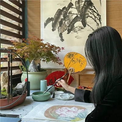 防城港伴游女生源又菡的资料