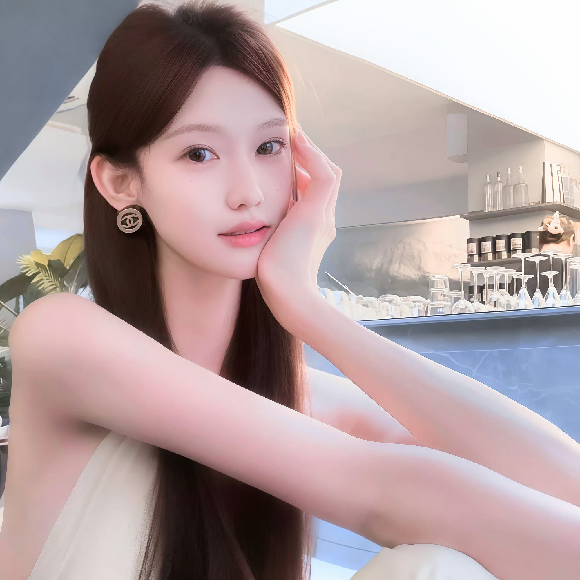 防城港伴游女生林杨的资料