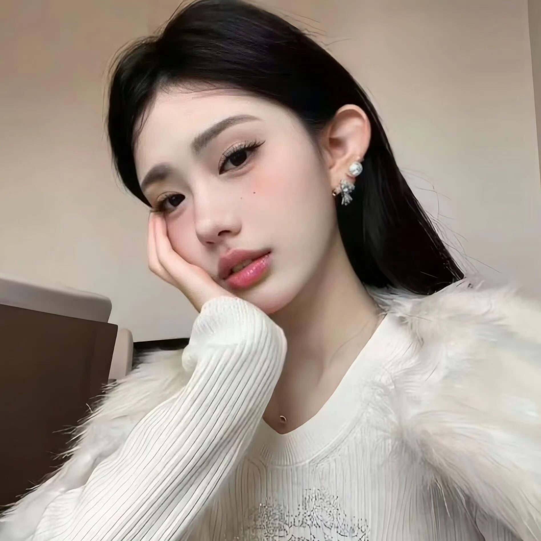 防城港伴游女生沈梦蝶的资料