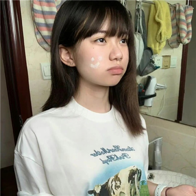 防城港伴游女生邝易云