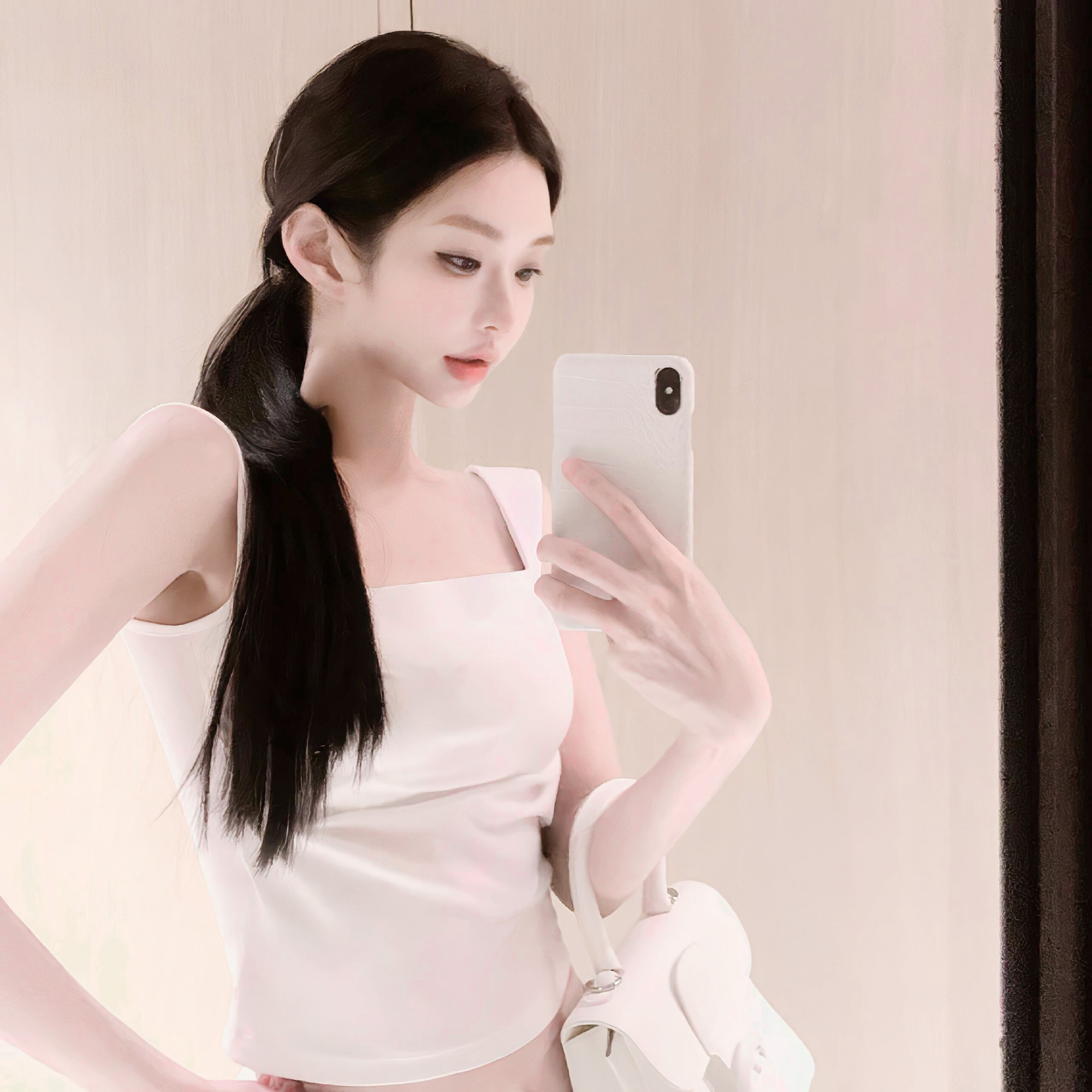 防城港伴游女生 | 朱雅雯的资料